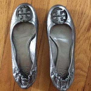 Silver Tory Burch shoes ballet flats 9.5M Reva?